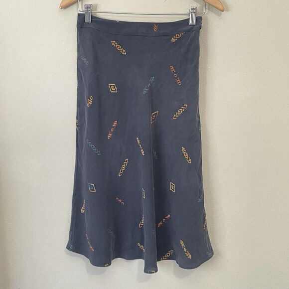 NWT Pendleton 100% Silk Midi Skirt Size 2 Washable Flare Blue Aztec Side Zip - Picture 1 of 11